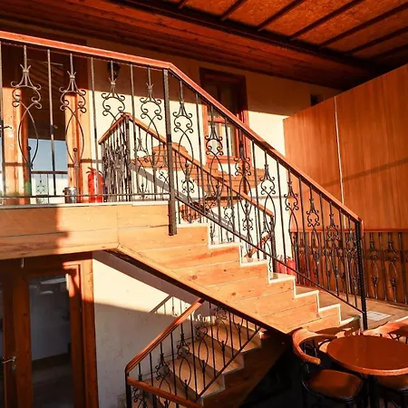 Goodman & Bistro Hotel 3*